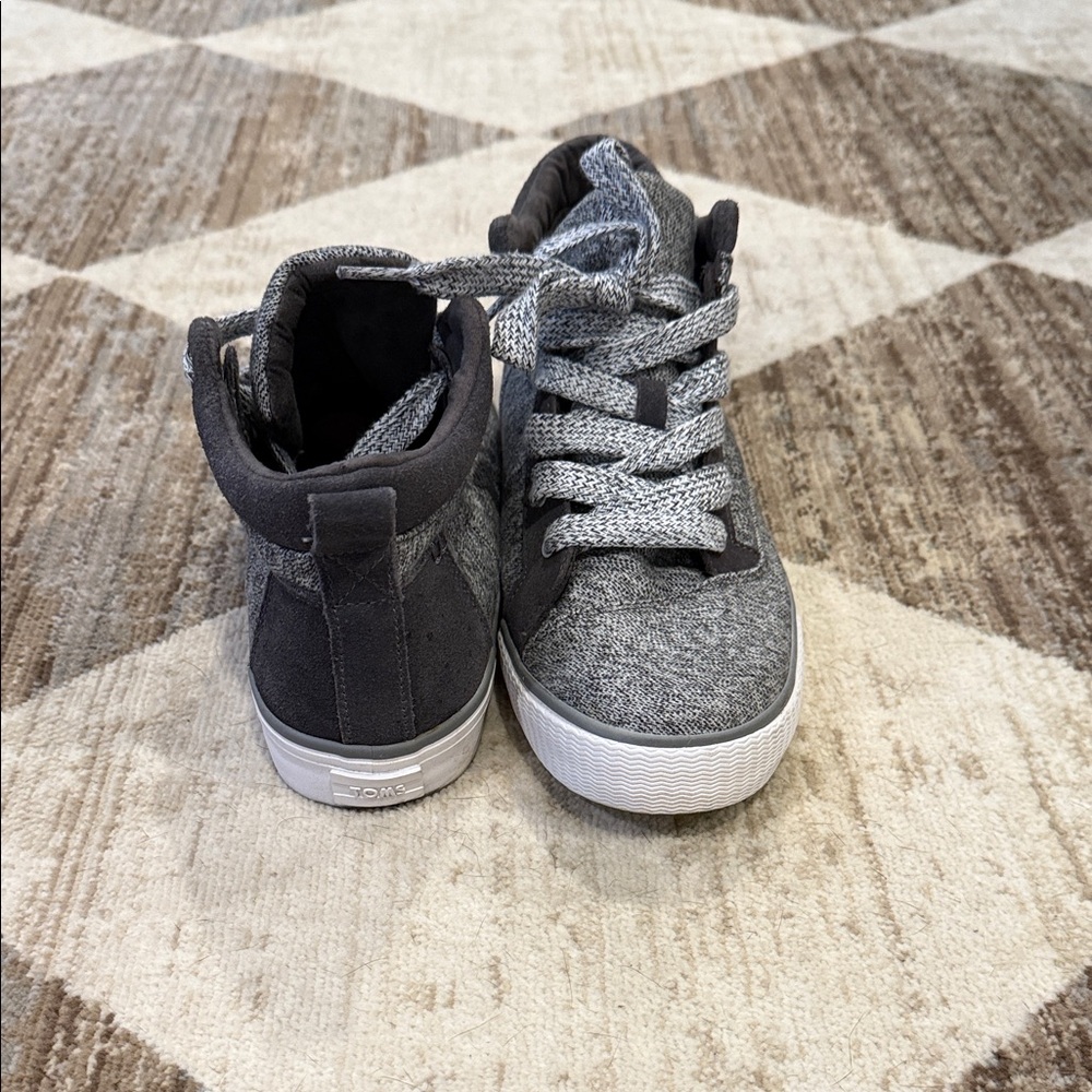 Stylish Gray Sneakers